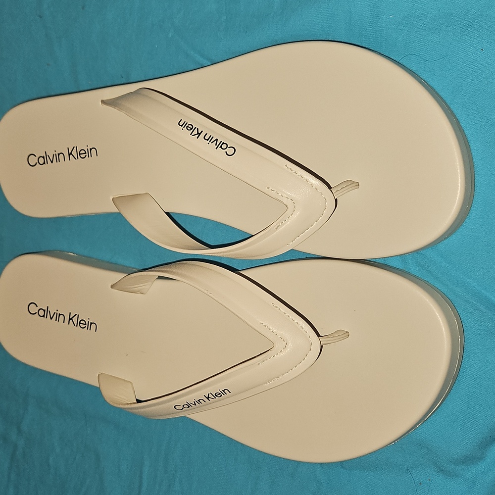 Calvin Klein Women's Ivory Flip-Flop Sandals